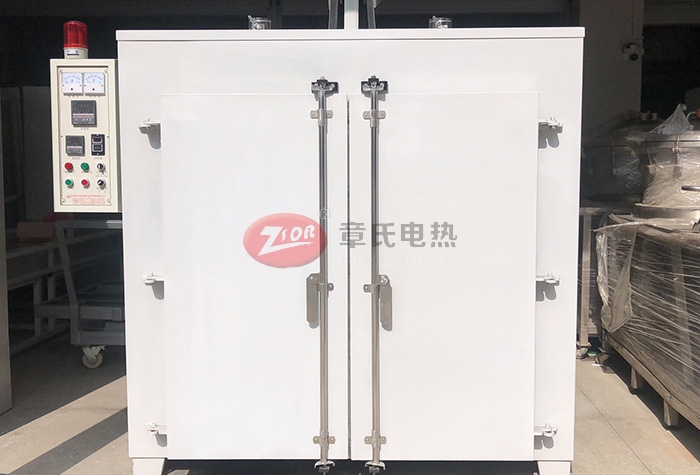鐵氟龍烤箱的外觀設(shè)計(jì)有哪些特點(diǎn)？